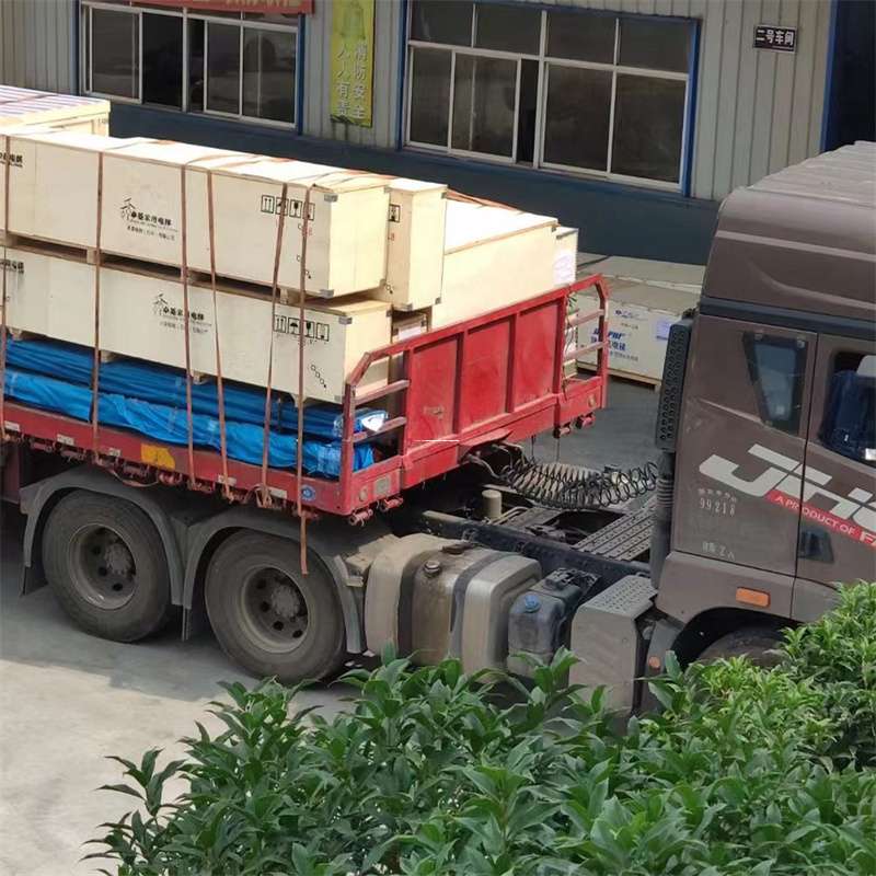 黑龙江双鸭山尖山至新疆阿勒泰福海县物流专线，一站式服务，让您的货物畅行无忧